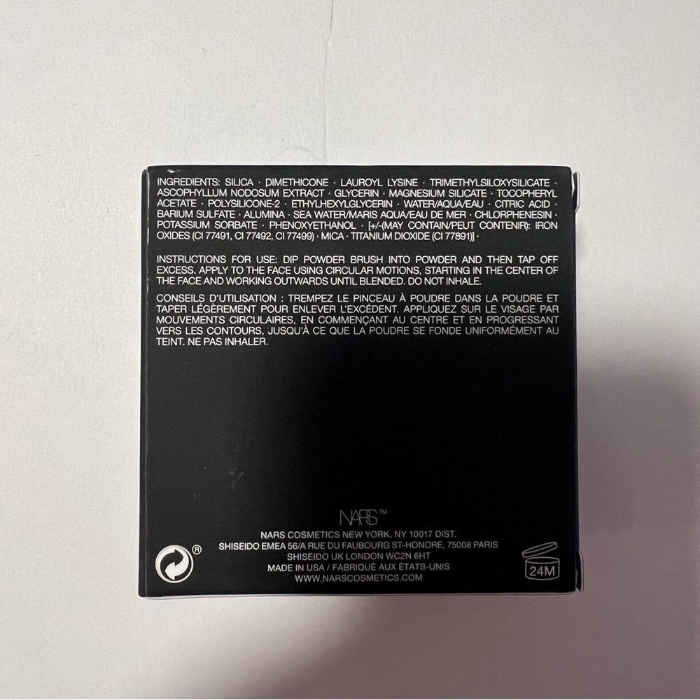 NARS LIGHT REFLECTING™ SETTING POWDER - LOOSE - Picture 9 of 10